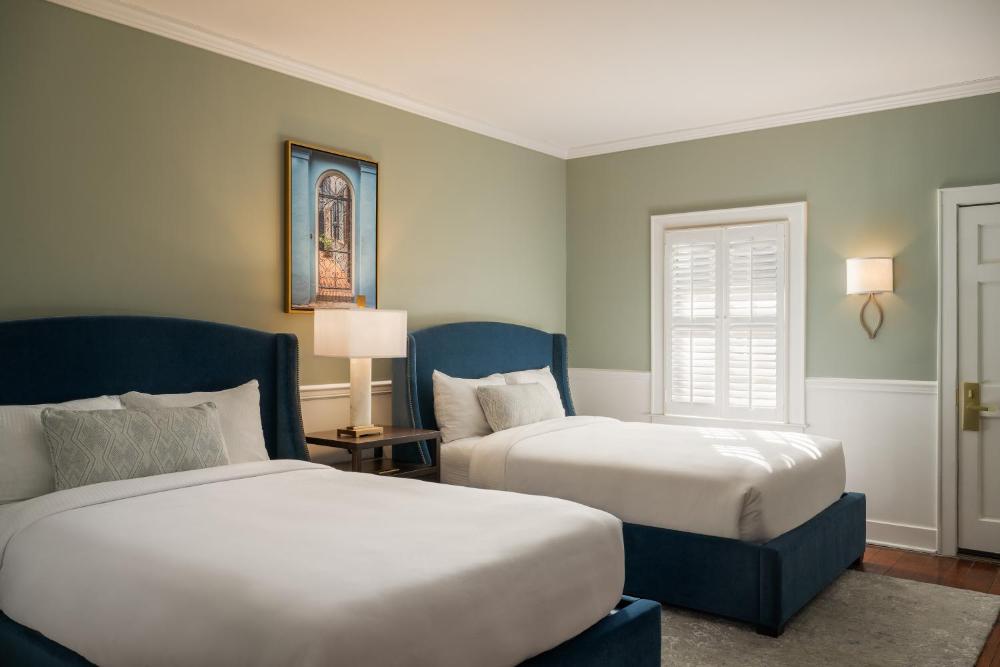 Standard Double Room with Two Double Beds interior