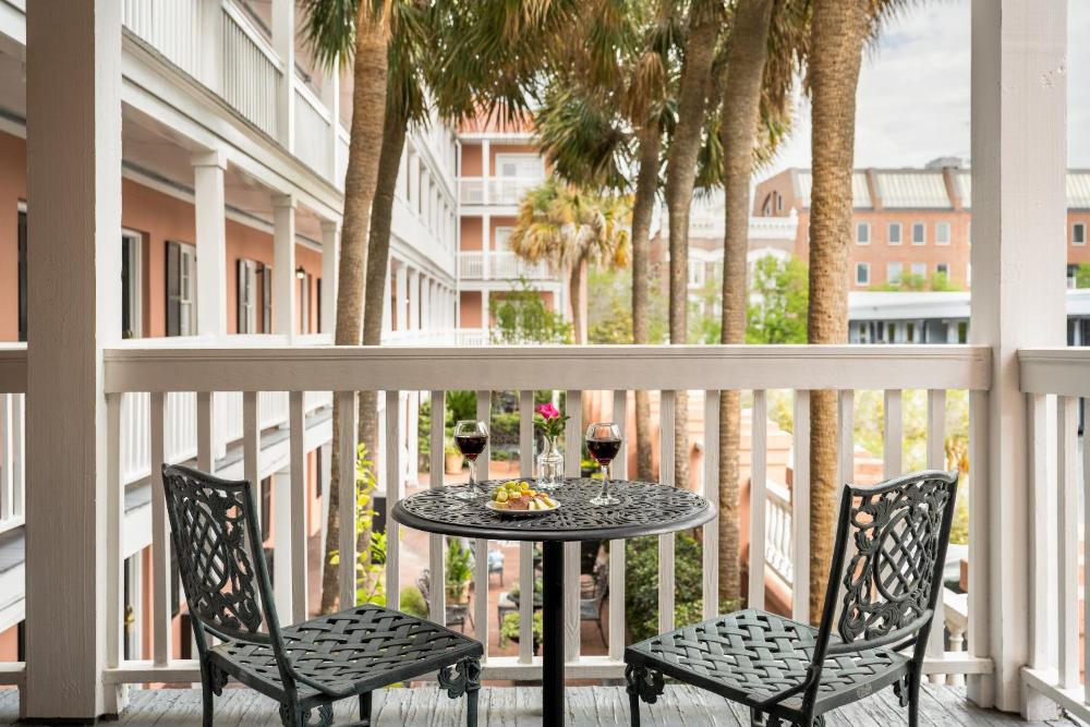 Deluxe Double Room with Balcony interior